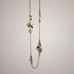 Gold Tone Necklace